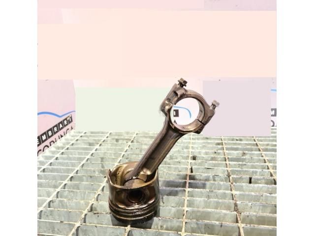 bontott NISSAN QASHQAI Dugattyú