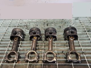 bontott NISSAN QASHQAI Dugattyú