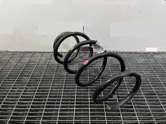 bontott NISSAN QASHQAI Első Rugó