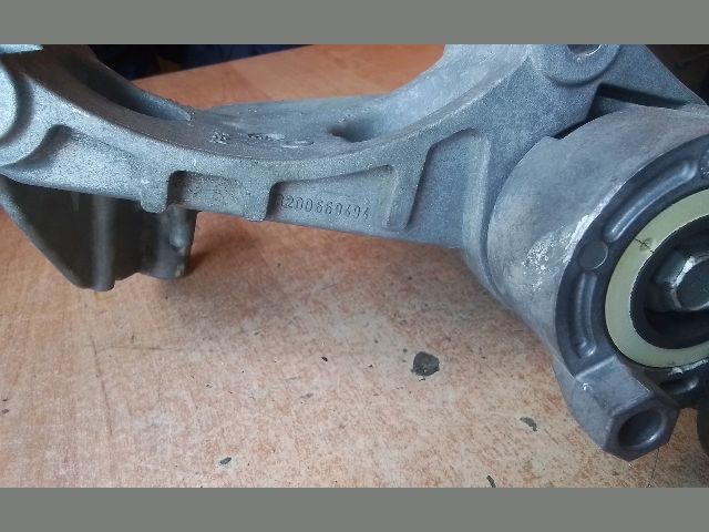 bontott NISSAN QASHQAI Generátor Tartó Bak