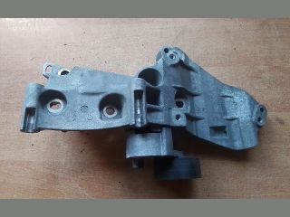 bontott NISSAN QASHQAI Generátor Tartó Bak