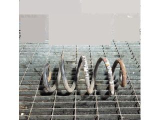 bontott NISSAN QASHQAI Hátsó Rugó