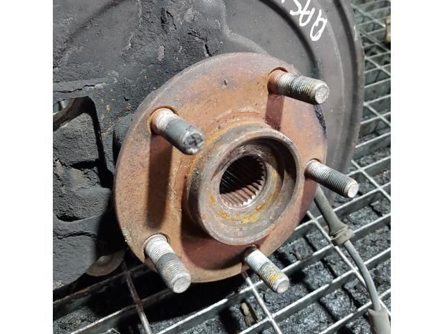 bontott NISSAN QASHQAI Jobb első Csonkállvány