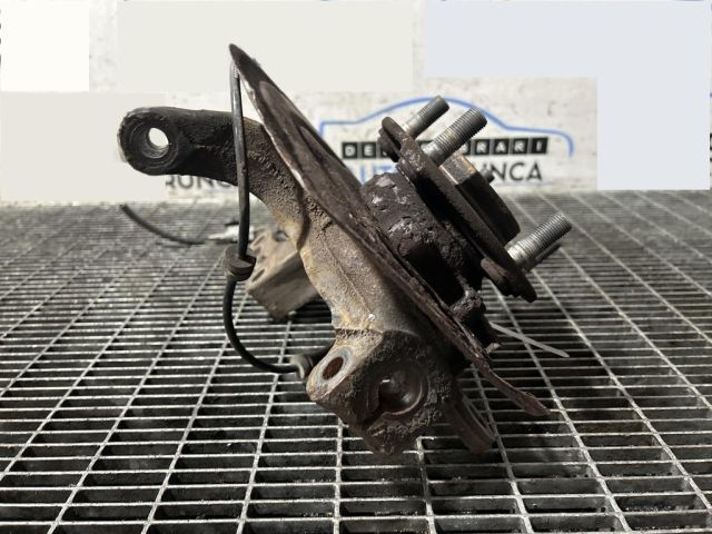 bontott NISSAN QASHQAI Jobb első Csonkállvány