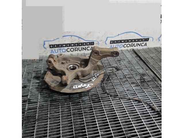 bontott NISSAN QASHQAI Jobb első Csonkállvány