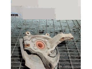 bontott NISSAN QASHQAI Jobb első Csonkállvány