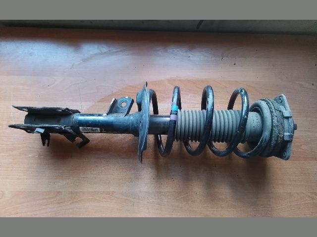 bontott NISSAN QASHQAI Jobb első Gólyaláb (Lengécsillapító, Rugó)