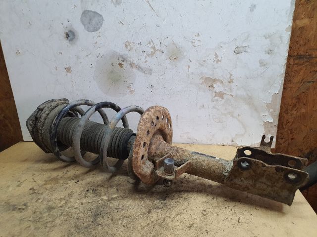 bontott NISSAN QASHQAI Jobb első Gólyaláb (Lengécsillapító, Rugó)