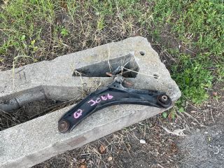 bontott NISSAN QASHQAI Jobb első Lengőkar