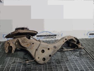 bontott NISSAN QASHQAI Jobb hátsó Csonkállvány