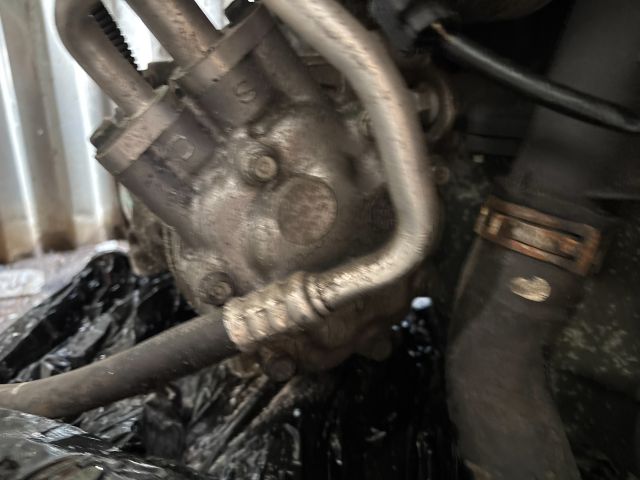 bontott NISSAN QASHQAI Klímakompresszor