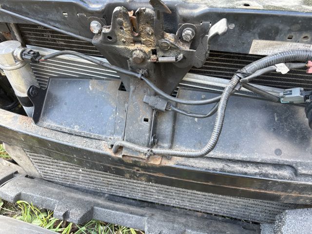 bontott NISSAN QASHQAI Komplett Homlokfal (Részeivel)