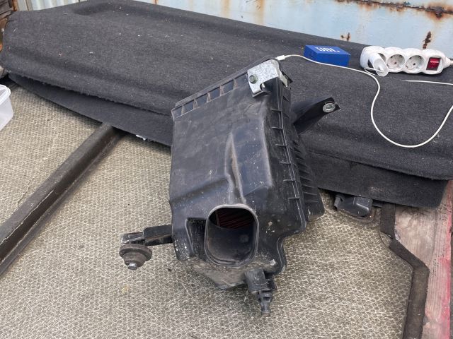 bontott NISSAN QASHQAI Légszűrő Ház