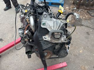 bontott NISSAN QASHQAI Motor (Fűzött blokk hengerfejjel)