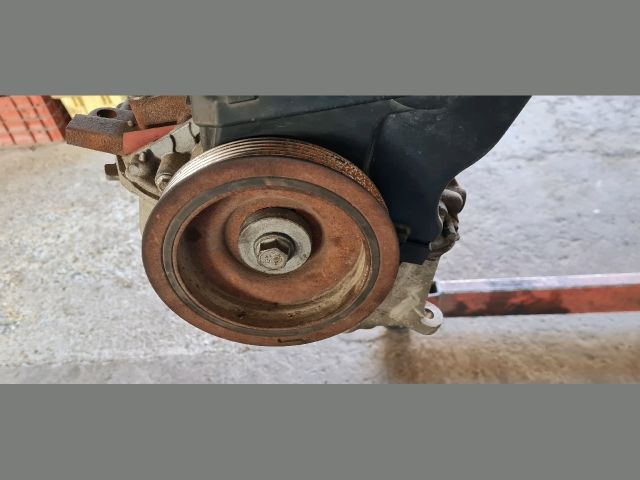 bontott NISSAN QASHQAI Motor (Fűzött blokk hengerfejjel)