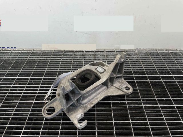 bontott NISSAN QASHQAI Motor Tartó Bak (Pozíciófüggetlen)