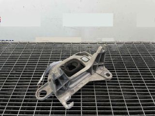 bontott NISSAN QASHQAI Motor Tartó Bak (Pozíciófüggetlen)