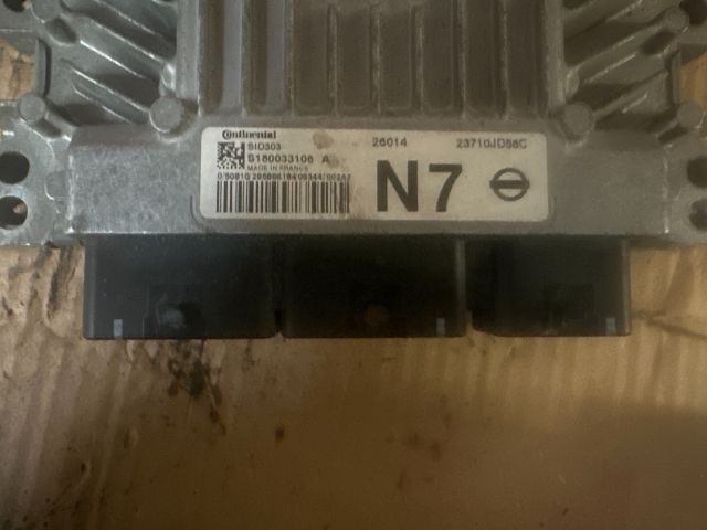 bontott NISSAN QASHQAI Motorvezérlő