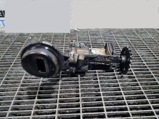 bontott NISSAN QASHQAI Olajszivattyú