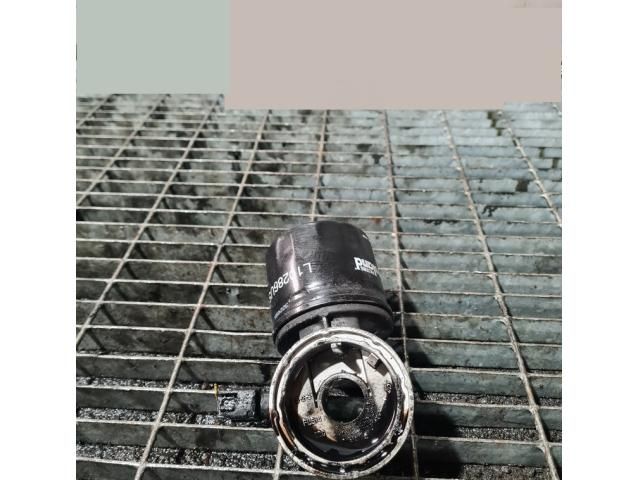 bontott NISSAN QASHQAI Olajszűrő Ház