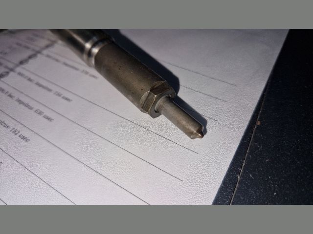 bontott NISSAN QASHQAI Porlasztó (1 db)