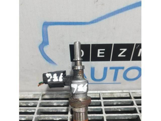 bontott NISSAN QASHQAI Porlasztó (1 db)