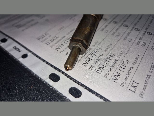 bontott NISSAN QASHQAI Porlasztó (1 db)