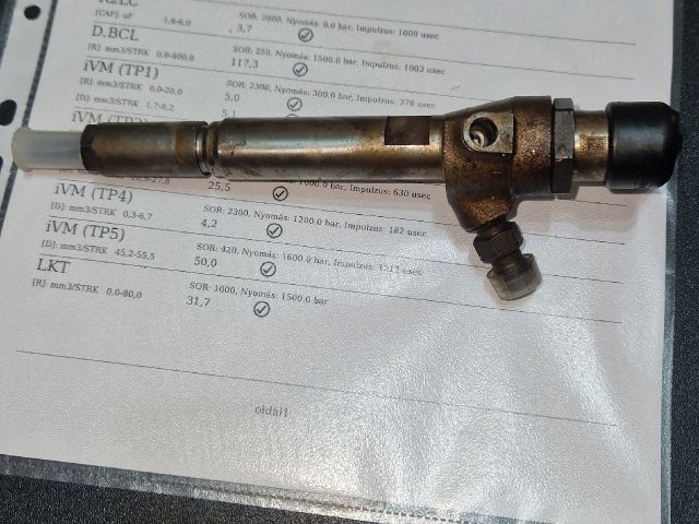 bontott NISSAN QASHQAI Porlasztó (1 db)