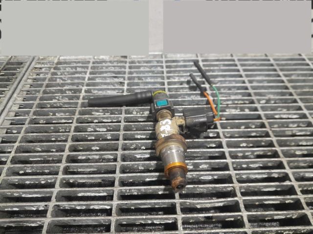 bontott NISSAN QASHQAI Porlasztó (1 db)