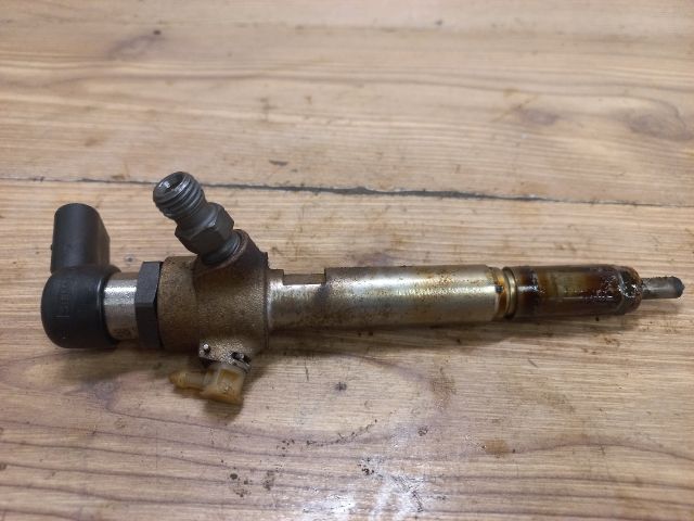 bontott NISSAN QASHQAI Porlasztó (1 db)