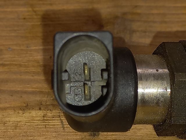 bontott NISSAN QASHQAI Porlasztó (1 db)