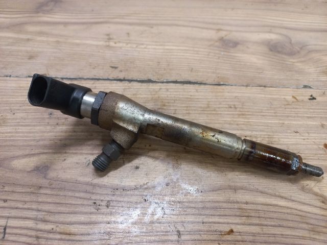 bontott NISSAN QASHQAI Porlasztó (1 db)