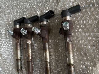 bontott NISSAN QASHQAI Porlasztó Sor / Híd