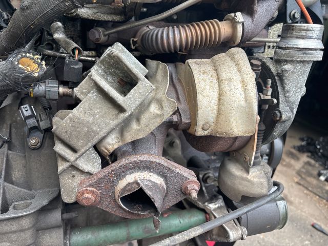 bontott NISSAN QASHQAI Turbó