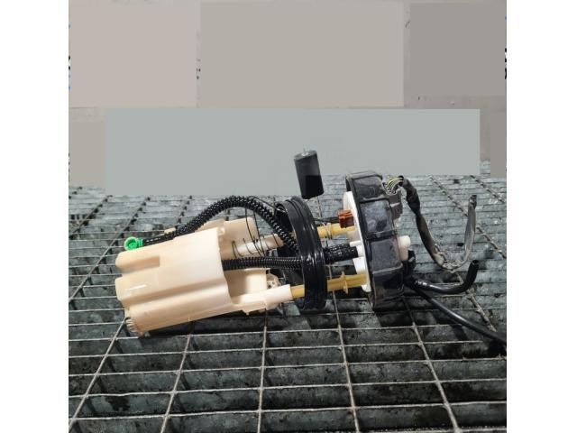 bontott NISSAN QASHQAI Üzemanyag Szivattyú