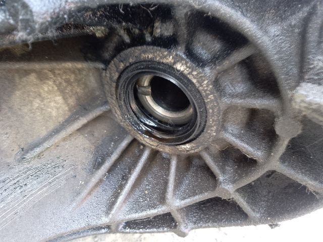 bontott NISSAN QASHQAI Váltó (Mechanikus)