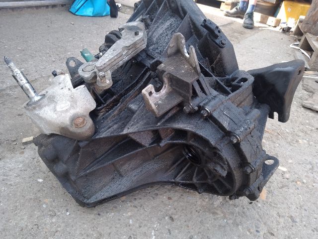 bontott NISSAN QASHQAI Váltó (Mechanikus)