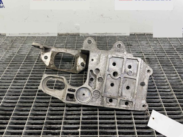 bontott NISSAN QASHQAI Váltó Tartó Bak (Pozíciófüggetlen)