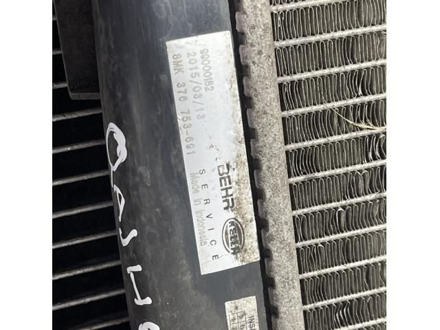 bontott NISSAN QASHQAI Vízhűtő Radiátor (Klímás)