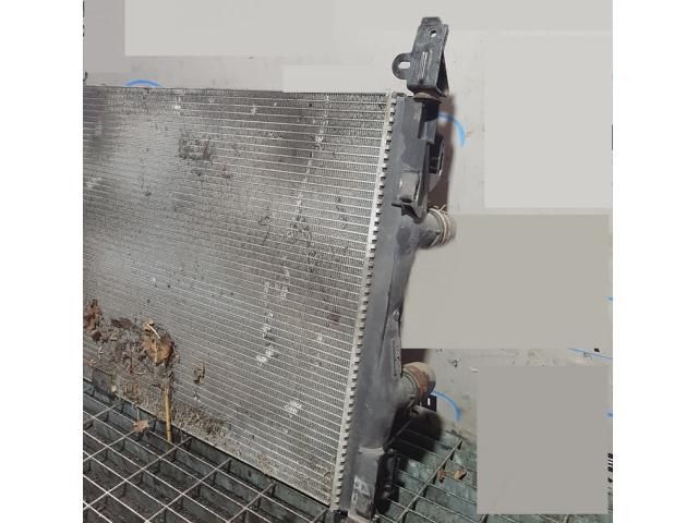 bontott NISSAN QASHQAI Vízhűtő Radiátor (Klímás)