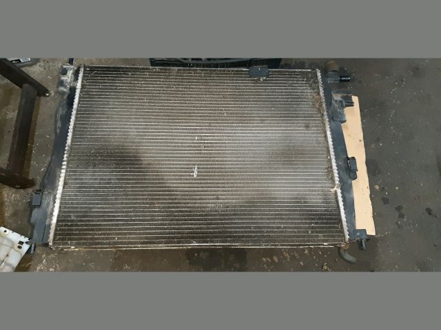 bontott NISSAN QASHQAI Vízhűtő Radiátor (Nem klímás)