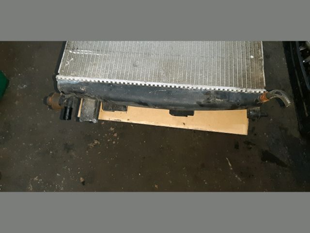 bontott NISSAN QASHQAI Vízhűtő Radiátor (Nem klímás)