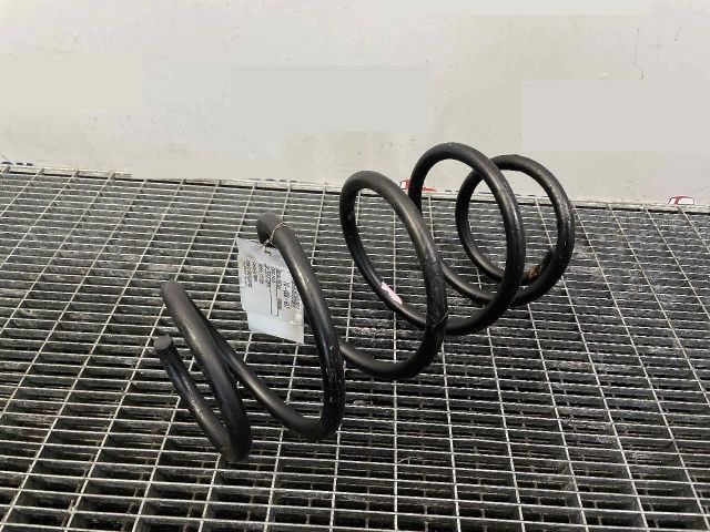 bontott NISSAN QASHQAI Első Rugó