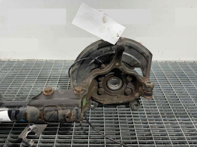 bontott NISSAN QASHQAI Jobb első Csonkállvány