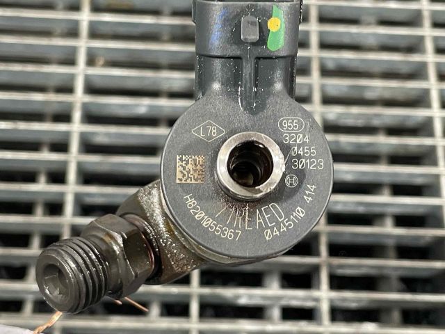 bontott NISSAN QASHQAI Porlasztó (1 db)