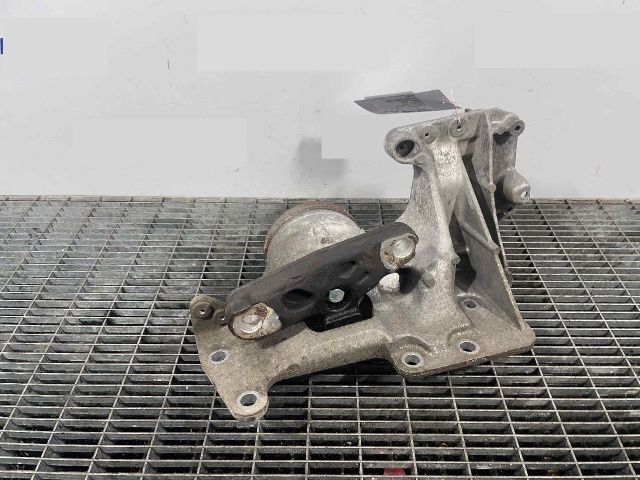 bontott NISSAN QASHQAI Váltó Tartó Bak (Pozíciófüggetlen)