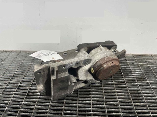 bontott NISSAN QASHQAI Váltó Tartó Bak (Pozíciófüggetlen)