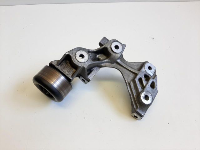 bontott NISSAN QASHQAI Generátor Tartó Bak