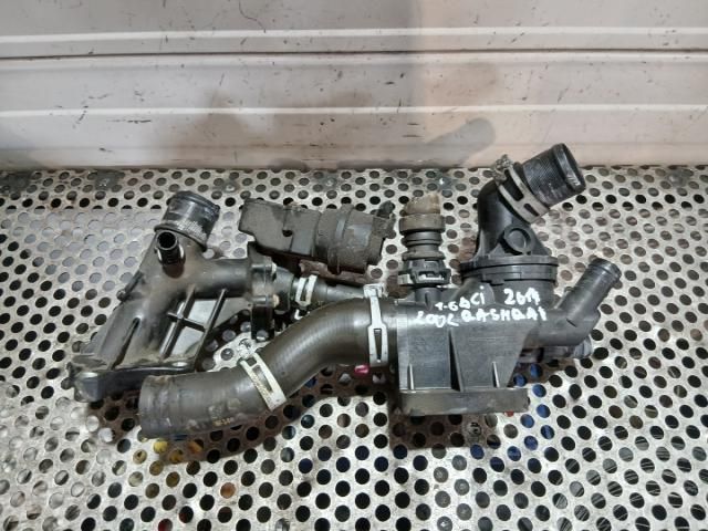 bontott NISSAN QASHQAI Hengerfej Vízkivezető