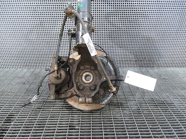 bontott NISSAN QASHQAI Jobb első Csonkállvány